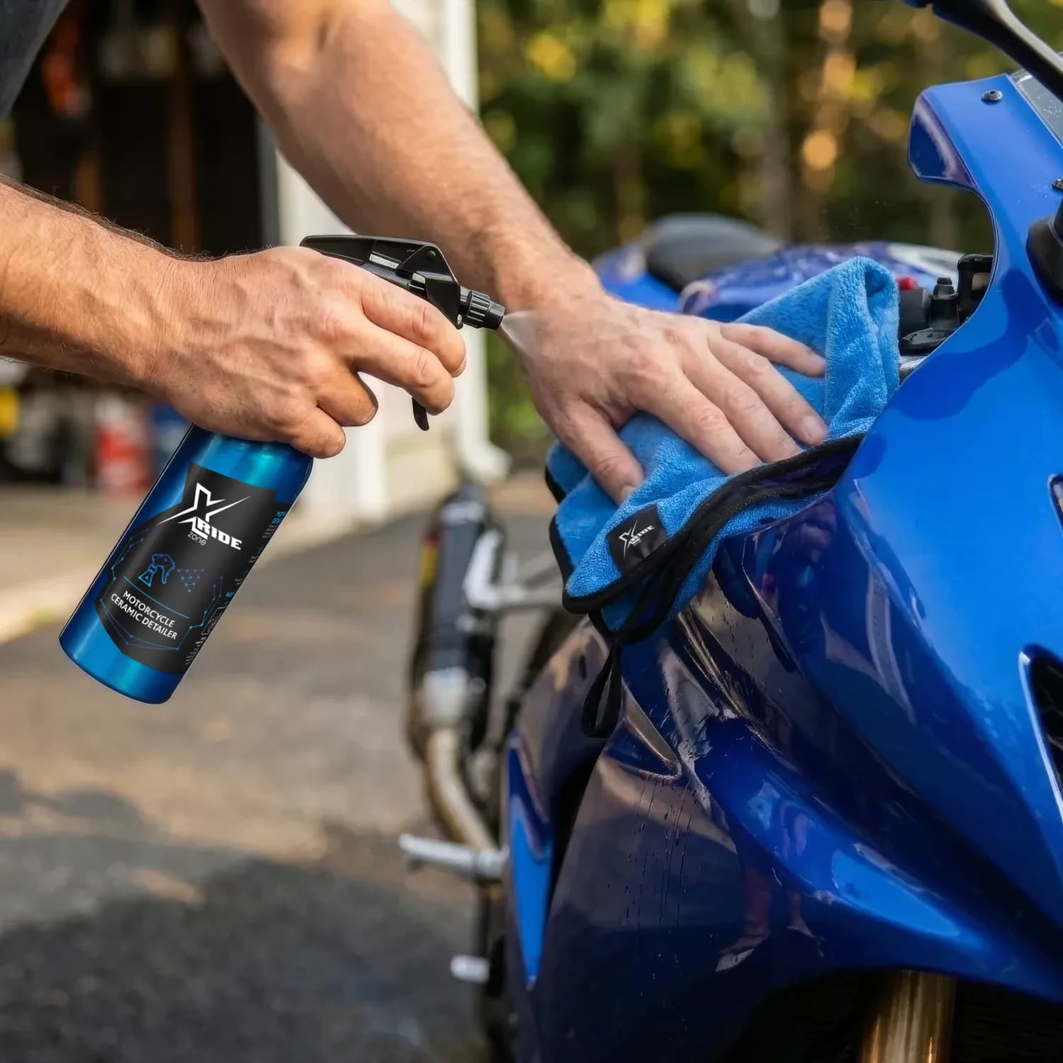 Motorcycle Ceramic Detailer - efekt hydrofobowy na lakierze